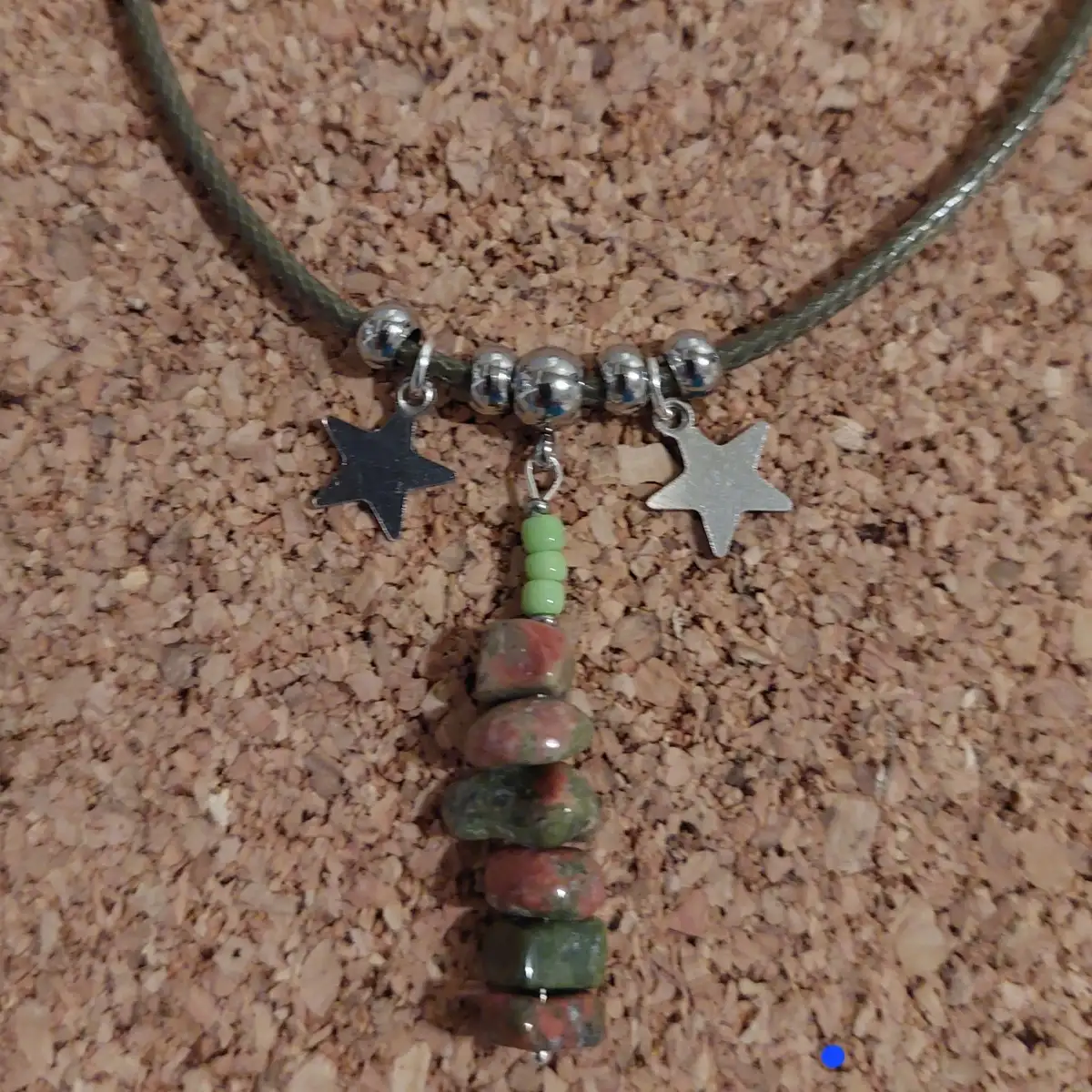 collier cordon pierre Unakite