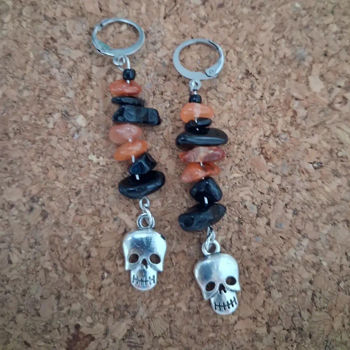 boucle d'oreille tête de mort