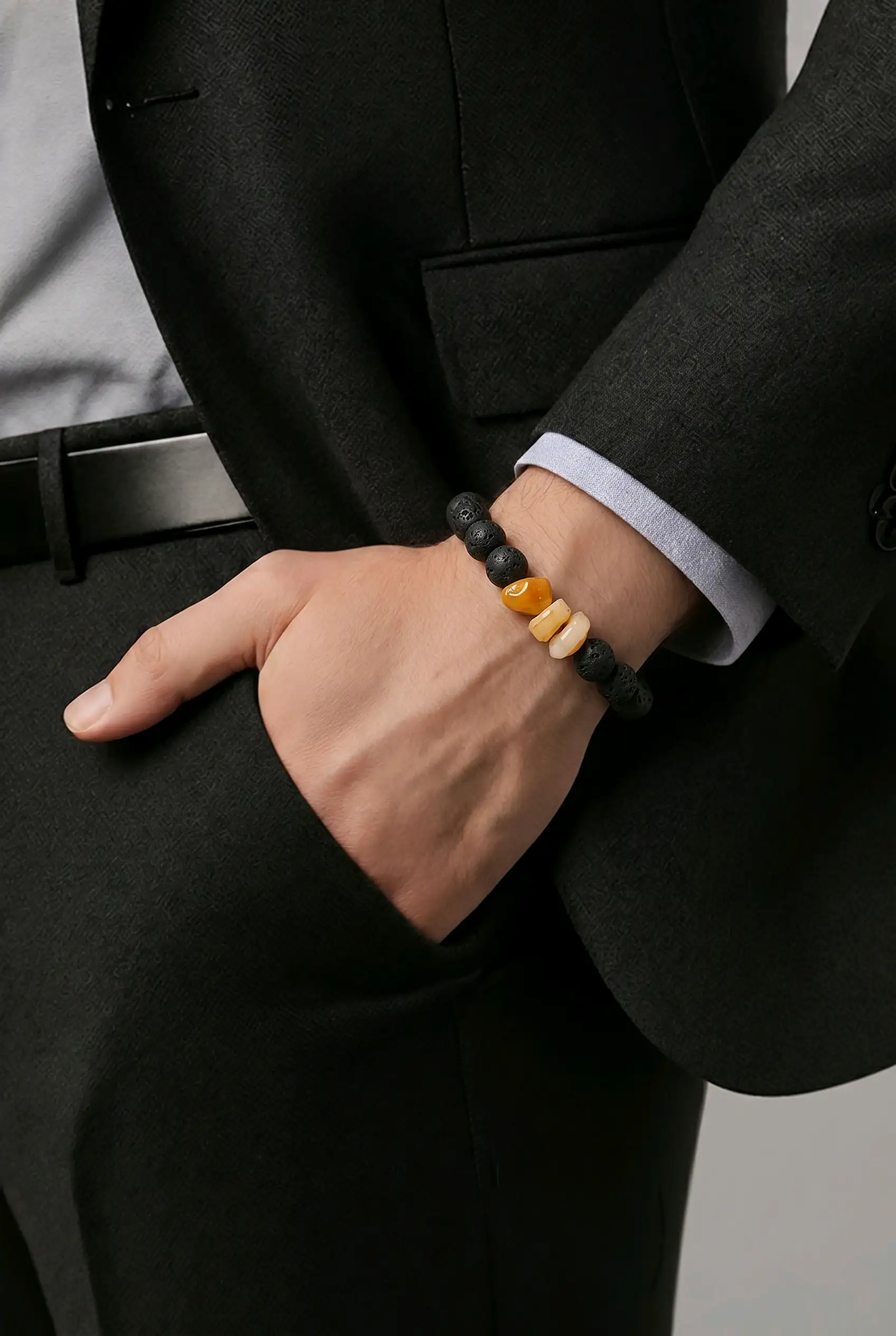 Homme bracelet pierre de lave et topaze