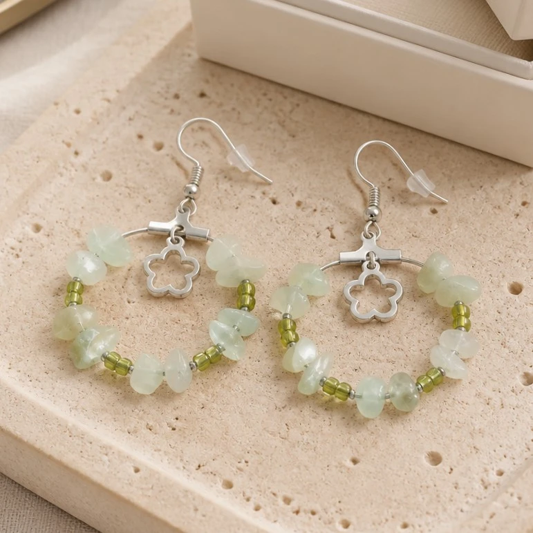 Boucle d'oreille créole prehnite