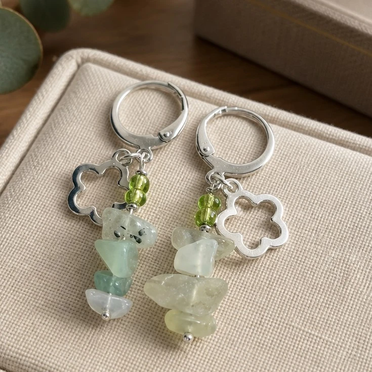 Boucle d'oreille longue Prehnite